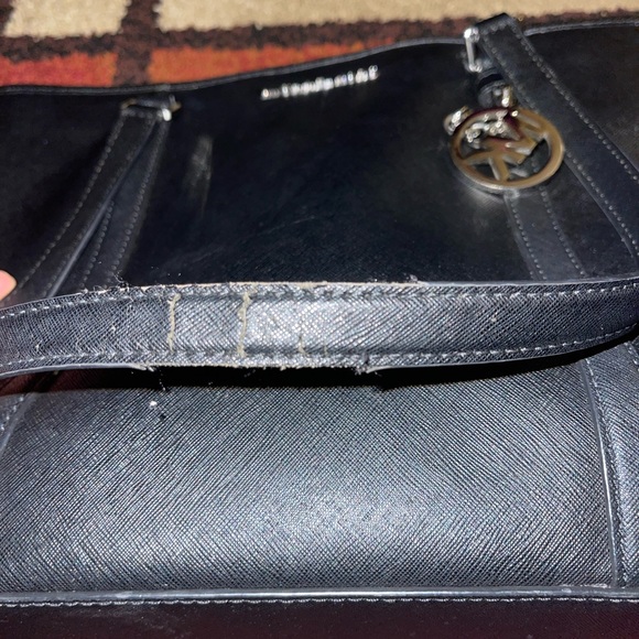 Michael Kors  Black Sady Large Leather Tote - Picture 9 of 13